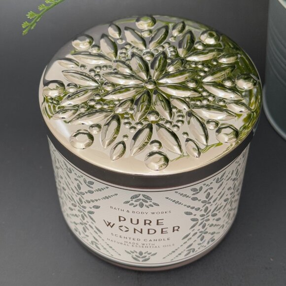 BBW Pure Wonder Bath & Body Works 3 Wick Candle - Picture 4 of 10